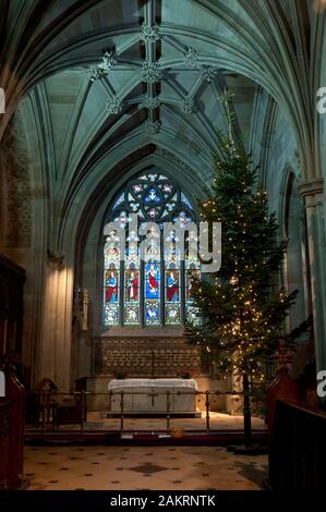 St. Leonard's Kirche zu Weihnachten, Charlecote, Warwickshire, England, Großbritannien Stockfoto