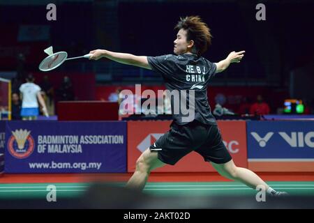 Kuala Lumpur, Malaysia. 10 Jan, 2020. Er Bingjiao von China konkurriert während der Frauen singles Viertelfinalegleichen gegen Okuhara Nozomi Japans in Malaysia Meister Badminton Turnier in Kuala Lumpur, Malaysia, Jan. 10, 2020 2020. Credit: Chong Voon Chung/Xinhua/Alamy leben Nachrichten Stockfoto