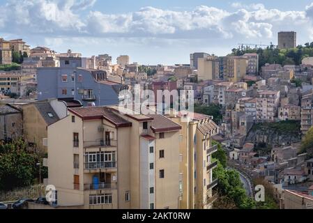 Luftaufnahme von Enna Stadt und Gemeinde in der Provinz Enna in der Mitte von Sizilien im Süden von Italien. Stockfoto