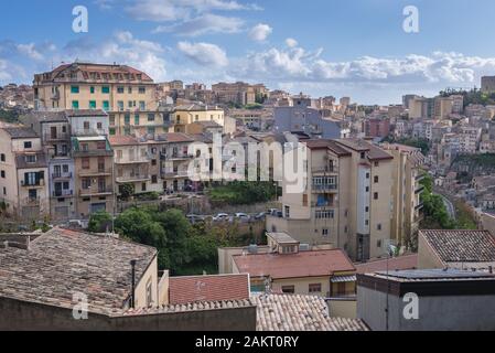 Luftaufnahme von Enna Stadt und Gemeinde in der Provinz Enna in der Mitte von Sizilien im Süden von Italien. Stockfoto