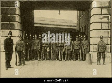 Der Krieg in Europa, seine Ursachen und Folgen; eine authentische Erzählung von der unmittelbaren und die Ursachen des Krieges, die mit einem beschreibenden Konto der betroffenen Länder, einschließlich Statistiken von Armeen, Flotten, Flugzeuge, Luftschiffe, &c., &c. sconsecrated zu religiösen verwendet sogar vor den Tagen des Christentums. In den Tagen des Königs Cnut (oder Knut) England begann, die Angelegenheiten der Außenwelt zu enterinto. Cnut, wie die meisten großen erobern - Ors, war ein fähiger Administrator. Einmal sicher auf dem Thron, er beganto regieren. Zurück Senden an Dänemark seine berühmte armj % hielt er abody der gewählten houseearls - Dan Stockfoto