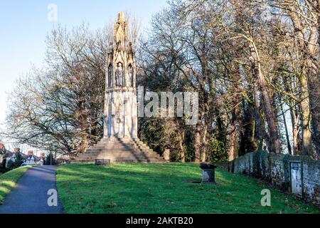 Hardingstone, Northampton, Großbritannien 10. Januar 2010, den Eleanor Kreuz, Hardingstone nach den jüngsten Restaurierung, es ist nur 3 Kreuze in der Nähe bleiben. Stockfoto