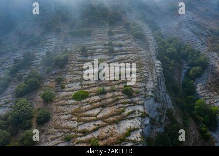 Luftbild, geologische Landschaft, Lastras de las Heras, Valle de Losa, Junta de Traslaloma, Las Merindades, Burgos, Castilla y Leon, Spanien, Europa Stockfoto