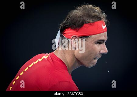 Sydney, Australien. 10 Jan, 2020. Rafael Nadal von Spanien reagiert beim ATP-Cup Viertelfinale Spiel gegen David Goffin von Belgien in Sydney, Australien, Jan. 10, 2020. Credit: Zhu Hongye/Xinhua/Alamy leben Nachrichten Stockfoto