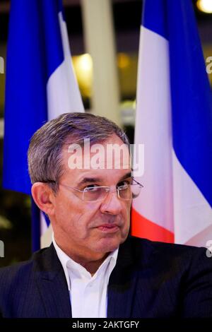 Thierry Mariani nimmt an der Pressekonferenz der RN (Rassemblement National) in Lyon, Frankreich, an Stockfoto