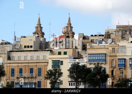 Blick von Senglea in die historische Altstadt von Valletta Stockfoto