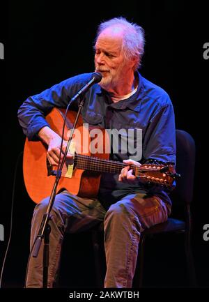 FORT LAUDERDALE FL - Januar 09: Leo Kottke führt an der Broward Center für Darstellende Künste am 9. Januar 2020 in Fort Lauderdale, Florida. Quelle: MPI04/MediaPunch Stockfoto