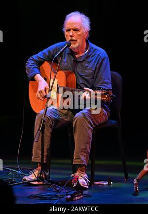 FORT LAUDERDALE FL - Januar 09: Leo Kottke führt an der Broward Center für Darstellende Künste am 9. Januar 2020 in Fort Lauderdale, Florida. Quelle: MPI04/MediaPunch Stockfoto