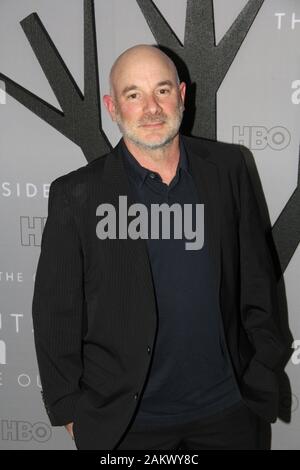 Los Angeles, USA. 09 Jan, 2020. Andrew Bernstein an der HBO-Serie Premiere von "der Außenseiter". Gehalten an der DGA-Theater in Los Angeles, CA, 9. Januar 2020. Foto: Richard Chavez/PictureLux Credit: PictureLux/Hollywood Archiv/Alamy leben Nachrichten Stockfoto