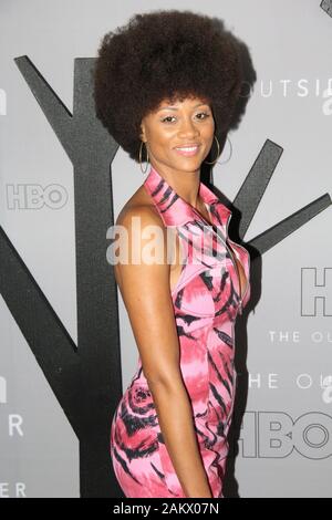 Los Angeles, USA. 09 Jan, 2020. Nika König an der HBO-Serie Premiere von "der Außenseiter". Gehalten an der DGA-Theater in Los Angeles, CA, 9. Januar 2020. Foto: Richard Chavez/PictureLux Credit: PictureLux/Hollywood Archiv/Alamy leben Nachrichten Stockfoto