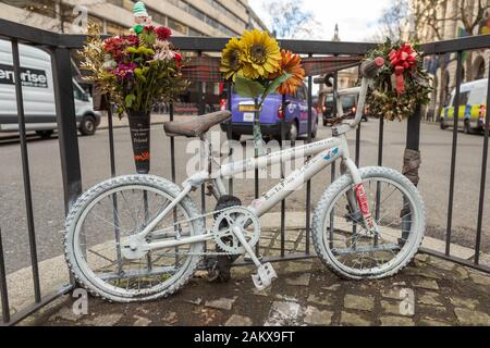 White ghost Bike, Strand, London, UK Stockfoto