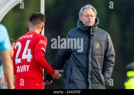 Münze, 10-01-2020, Fußball,, niederländischen Eredivisie, Saison 2019-2020, Standard Lüttich Trainer Michel Preudhomme, während des Spiels PEC Zwolle - Standard Lüttich, Stockfoto