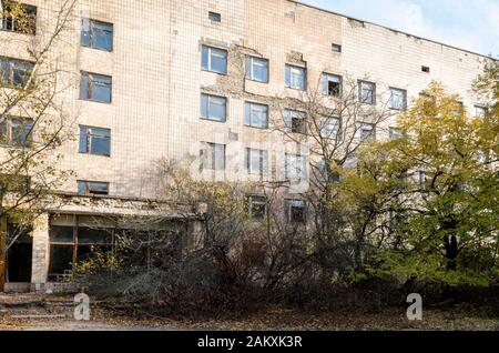 Berühmtes Krankenhaus für gefährliche Städte in einer verlassenen infizierten Stadt in der Ukraine von Tschernobyl Stockfoto