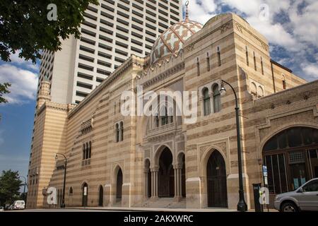 Seitliches façade im orientalischen Stil des Fox Theatre in Peachtree St, Midtown Atlanta, Georgia, USA Stockfoto