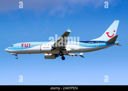 Paris, Frankreich - 17. August 2018: Flugzeug TUI Boeing 737 Max am Flughafen Paris Charles de Gaulle (CDG) in Frankreich. Boeing ist ein Flugzeughersteller BA Stockfoto