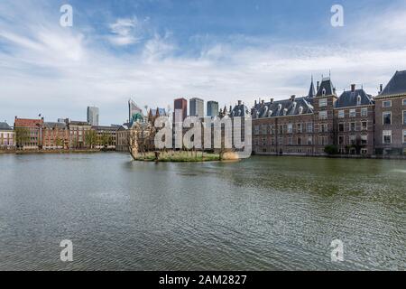 Den Haag - Blick auf den Binnenhof, heute beherbergt der Binnenhof die Tagungsräume der Ersten und Zweiten Kammer des niederländischen Generalstaaten Süd Ho Stockfoto