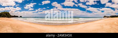 Panorama über Whiritoa Beach, Waikato, North Island, Neuseeland Stockfoto