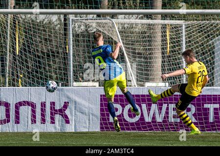 MARBELLA - 11-01-2020. Eredivisie Fußball, Saison 2019-2020. Feyenoord player Nicolai Jorgensen fehlende Chance, während das Spiel Borussia Dortmund - Feyenoord, freundlich in Marbella. Stockfoto