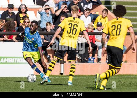 MARBELLA - 11-01-2020. Eredivisie Fußball, Saison 2019-2020. Feyenoord player Lutsharel Geertruida während der Partie Borussia Dortmund - Feyenoord, freundlich in Marbella. Stockfoto