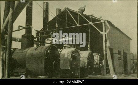 Die Lokomotive. Die Gasheizung in über Nacht geblieben. Entsprechend der Valve World, die neue High School Gebäude atPagosa Springs, Colorado ist mit natürlichen heißen Wasser aus anartesian gut 350 ft beheizt. tief. Das Gebäude enthält über 7.000 ft. ofradiation,, der wegen der niedrigeren Temperatur des Brunnenwassers. praktisch das doppelte ist die Strahlung, die für artificialheat erforderlich wäre. 1926.] T I [l L O C O M O T I V E 35 Doppelte Kesselexplosionen. Blitz ist sagte nie zweimal an der gleichen Stelle zu schlagen, andalthough gibt es keine solche populären Glauben Schutz der Inhaber Stockfoto