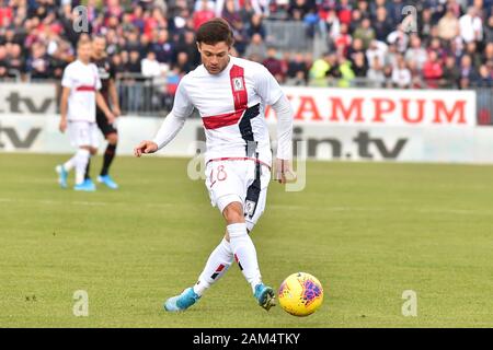 Cagliari, Italien. 11 Jan, 2020. nahitan nandez von Cagliari Calcio während Cagliari vs AC Mailand - Italienische Fußball Serie A Männer Meisterschaft - Credit: LPS/Luigi Canu/Alamy leben Nachrichten Stockfoto