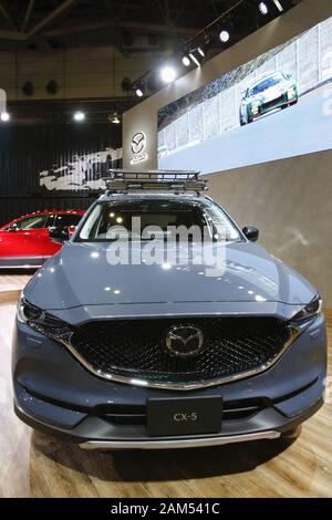 Chiba, Japan. 11 Jan, 2020. Der Mazda CX-5 auf der Tokyo Auto Salon 2020 in Makuhari Messe International Convention Complex. Tokyo Auto Salon ist ein Automobil Ausstellung ihre neuesten technologischen Lösungen und Produkte für Autos zur Schau stellen. Die Messe läuft vom 10. Januar bis 12. Credit: Rodrigo Reyes Marin/ZUMA Draht/Alamy leben Nachrichten Stockfoto