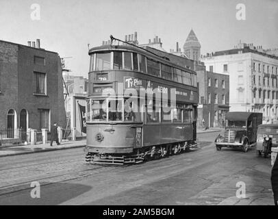 London Tram Nr. 2, Klasse E1 auf der Route 78 nach West Norwood, circa 1940s/1950s Stockfoto