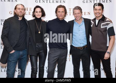 New York, USA. 11 Jan, 2020. (L - R) Schauspieler Charlie Hunnam, Michelle Dockery, Matthew McConaughey, Hugh Grant und Henry Golding besuchen "die Herren" Foto des Anrufs an der Whitby Hotel in New York, NY, USA, 11. Januar 2020. (Foto von Anthony Behar/Sipa USA) Credit: Sipa USA/Alamy leben Nachrichten Stockfoto