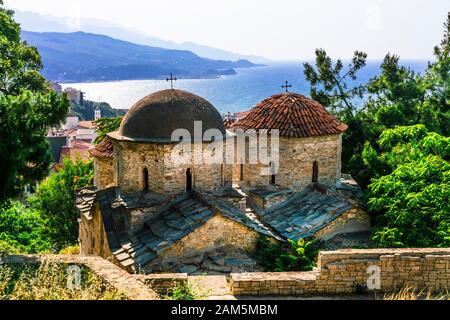 Traditionelle alte Kirche auf der Insel Samos, Griechenland. Stockfoto