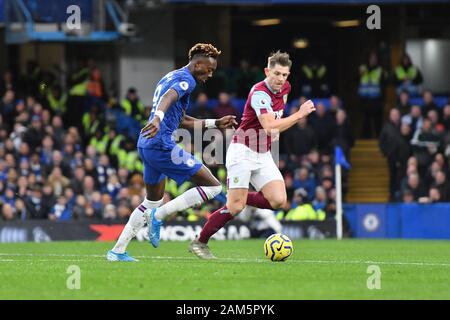 London, Großbritannien. 11 Jan, 2020. Tammy Abraham des FC Chelsea in der Premier League Spiel zwischen Chelsea und Burnley an der Stamford Bridge, London am Samstag, den 11. Januar 2020. (Credit: Ivan Jordanov | MI Nachrichten) das Fotografieren dürfen nur für Zeitung und/oder Zeitschrift redaktionelle Zwecke verwendet werden, eine Lizenz für die gewerbliche Nutzung Kreditkarte erforderlich: MI Nachrichten & Sport/Alamy leben Nachrichten Stockfoto