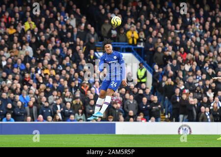 London, Großbritannien. 11 Jan, 2020. Reece James des FC Chelsea in der Premier League Spiel zwischen Chelsea und Burnley an der Stamford Bridge, London am Samstag, den 11. Januar 2020. (Credit: Ivan Jordanov | MI Nachrichten) das Fotografieren dürfen nur für Zeitung und/oder Zeitschrift redaktionelle Zwecke verwendet werden, eine Lizenz für die gewerbliche Nutzung Kreditkarte erforderlich: MI Nachrichten & Sport/Alamy leben Nachrichten Stockfoto