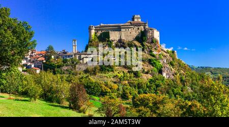 Beeindruckende Bardi schloss, Panoramaaussicht, Emilia Romagna, Italien. Stockfoto