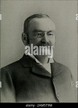 Die tilson Genealogie von Edmond Tilson bei Plymouth, N. E., 1638 bis 1911; Mit kurzen Skizzen der Familie in England zurück zu 1066 auch kurz über Waterman, Murdock, Bartlett [und anderen] Familien, verbündet mit den Eltern der Autor dann bei 19 Knien - land Straße, (jetzt 25). Im Jahre 1875 kaufte er sich seine Brüder, und ist im Geschäft bis in die heutige Zeit, 1911 fortgesetzt. Er wasmade ein Maurer in Bethelam Lodge, Nr. 35 von Augusta, Me, 1867; Kapitel Grad Juli 1879 empfing, in Mt. Vernon E. A. Kapitel, Eoxbury, Mass.: Mitglied in Dorchester, E. C, 1893; re-erstattungspflicht Stockfoto