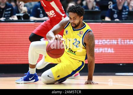 Braunschweig, 14. Dezember 2019: Basketballspieler Trevor Releford im Einsatz beim Basketball-BBL-Pokal-Match Stockfoto