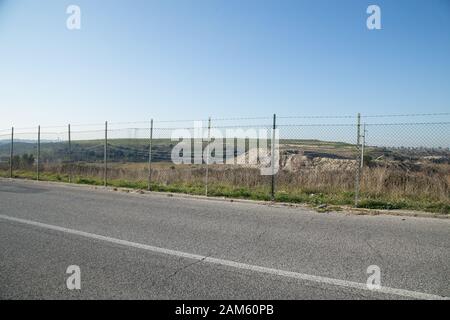 Rom, Italien. 11 Jan, 2020. Blick auf die alte Malagrotta Deponie (Foto von Matteo Nardone/Pacific Press) Quelle: Pacific Press Agency/Alamy leben Nachrichten Stockfoto