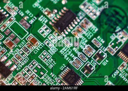 Platine mit Chips und radio Komponenten Elektronik gedruckt Stockfoto