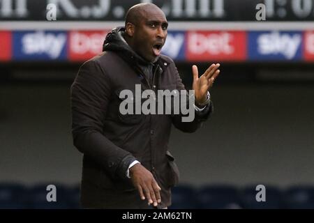 Southend On Sea, Großbritannien. 11 Jan, 2020. Sol Campbell Manager von Southend United während der Sky Bet Liga 1 Übereinstimmung zwischen Southend United und Tranmere Rovers an Wurzeln Hall, Southend On Samstag, 11. Januar 2020. (Credit: Jacques Feeney | MI Nachrichten) das Fotografieren dürfen nur für Zeitung und/oder Zeitschrift redaktionelle Zwecke verwendet werden, eine Lizenz für die gewerbliche Nutzung Kreditkarte erforderlich: MI Nachrichten & Sport/Alamy leben Nachrichten Stockfoto