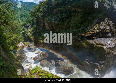 El Pailón del Diablo Wasserfall in der Nähe von Baños in Ecuador. Stockfoto