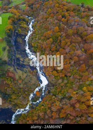 Wasserfälle des Flusses Gándara, La Gándara, Soba Valley, Valles Pasiegos, Alto Ason, Kantabrien, Spanien, Europa Stockfoto