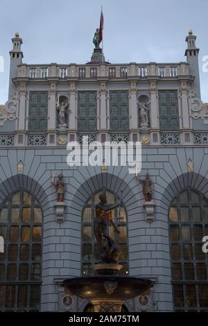 Der Neptunbrunnen Statue vor dem Artushof, lange Market Street, Danzig, Polen Stockfoto
