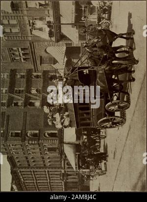 Valentinstag Handbuch von Old New York. York die meisten Händler lebten über ihren Geschäften oder hatten ihren Wohnsitz in Laufnähe. Es gab nur sehr wenige von ihnen. Es wurden nicht viele Privatwagen gehalten, und solche gab es von jedem. Therevere ein paar Etappen, die im Land nach Green-wich, Chelsea und anderen Dörfern rauslaufen, aber der Großteil des Travelwar zu Fuß unterwegs. Die Stadt liegt meist unter der ChambersStreet, so dass man in kürzester Zeit von jedem Abschnitt zum anderen gehen kann. Jetzt wird all dies geändert. Sie sagen mir, dass die Eisenbahn von Elektrici betrieben wird Stockfoto