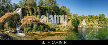 Wasserfall Kravica am Fluss Trebizat in Bosnien und Herzegowina Stockfoto