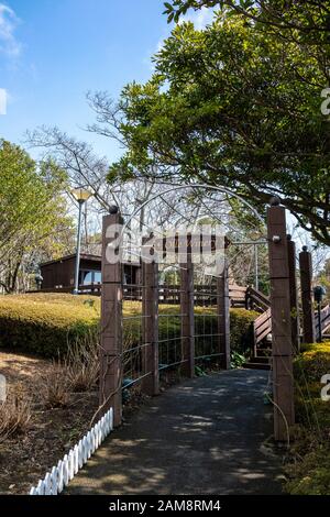 Jeju, Korea, 6. März 2019. Der Weg führt zur Weinkellerei Olle im Lotte Hotel Jeju. Stockfoto