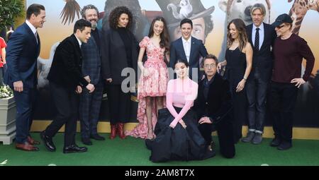 Westwood, LOS ANGELES, KALIFORNIEN, USA - 11. JANUAR: John Cena, Michael Sheen, Donna Langley, Carmel Laniado, Harry Collett, Susan Downey, Stephen Gaghan, Danny Elfman, Rami Malek, Selena Gomez und Robert Downey Jr. treffen am 11. Januar 2020 im Regency Village Theatre in Westwood, Los Angeles, Kalifornien, USA auf der Premiere Von Universal Pictures' 'Dolittle' in Los Angeles ein. (Foto von Xavier Collin/Image Press Agency) Stockfoto