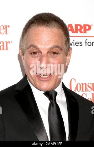 Beverly Hills, Kalifornien. Januar 2020. Tony Danza bei der Ankunft für AARP The Magazine 19th Annual Movies for Grownups Awards, The Beverly Wilshire Hotel, Beverly Hills, CA 11. Januar 2020. Kredit: Priscilla Grant/Everett Collection/Alamy Live News Stockfoto