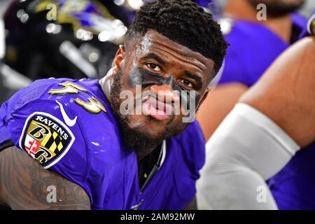 Baltimore, Vereinigte Staaten. Januar 2020. Baltimore Ravens Defensive End Jihad Ward (53) reagiert am Rande während des dritten Viertels eines Play-off-Spiels der Division gegen die Tennessee Titans im M&T Bank Stadium in Baltimore, Maryland, am Samstag, 11. Januar 2020. Tennessee gewann 28-12 und Fortschritte zur AFC-Meisterschaft. Foto von David Tulis/UPI Credit: UPI/Alamy Live News Stockfoto