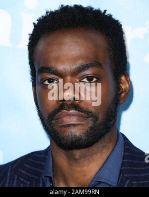 Pasadena, Vereinigte Staaten. Januar 2020. Pasadena, LOS ANGELES, KALIFORNIEN, USA - 11. JANUAR: William Jackson Harper kommt zur NBCUniversal Winter TCA Press Tour 2020, die am 11. Januar 2020 im Langham Huntington Hotel in Pasadena, Los Angeles, Kalifornien, USA stattfindet. (Foto von Xavier Collin/Image Press Agency) Credit: Image Press Agency/Alamy Live News Stockfoto