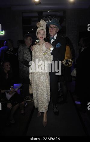 Britt Kanja und Günther Krabbenhöft bei der Dr. Sindsen Pompöös Fashion Party 'Shine Bright Like Pompöös' im 'The Grand'. Berlin, 10.01.2020 Stockfoto