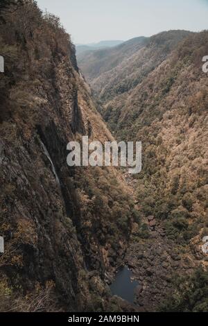 Der Blick in das Tal bei Ellenborough fällt Lookout, New South Wales. Stockfoto