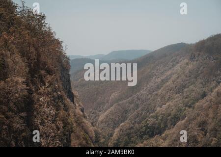 Der Blick in das Tal bei Ellenborough fällt Lookout, New South Wales. Stockfoto